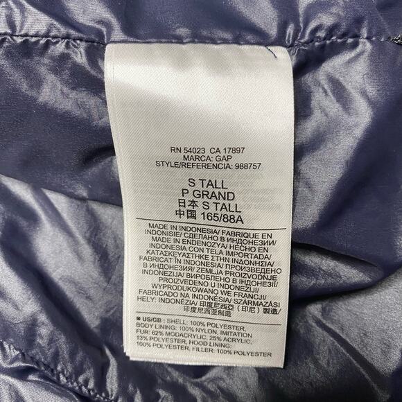 Gap Primaloft Down Alternative Puffer Hooded Vest in Navy - Picture 5 of 8